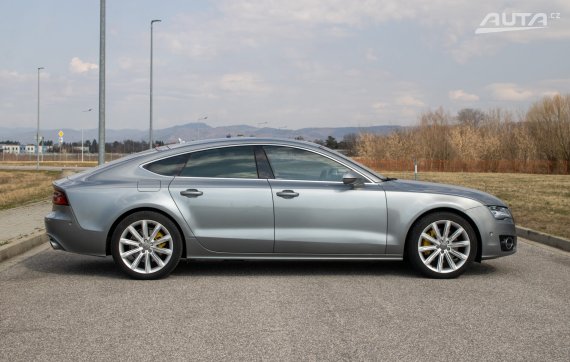 Audi A7 3.0 TDI Sportback Quattro Webasto / AJ NA SPLÁTKY - PROTIHODNOTA / 2011 šedá