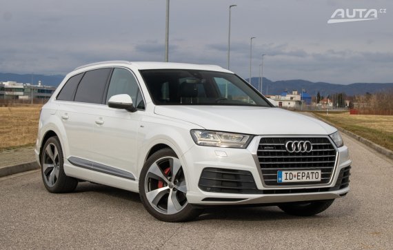 Audi Q7 3.0 TDi S-line / AJ NA SPLÁTKY - PROTIHODNOTA / 2015 bílá