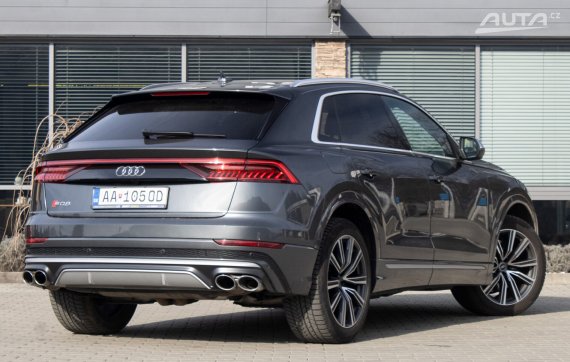 Audi SQ8 4.0 TFSI quattro tiptronic, 373kW (2021) / AJ NA SPLÁTKY / PROTIÚČET / 2021 šedá