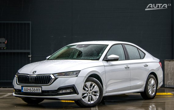 Škoda Octavia 2.0 TDI SCR Ambition / AJ NA SPLÁTKY / PROTIÚČET / 2022 - hlavní pohled