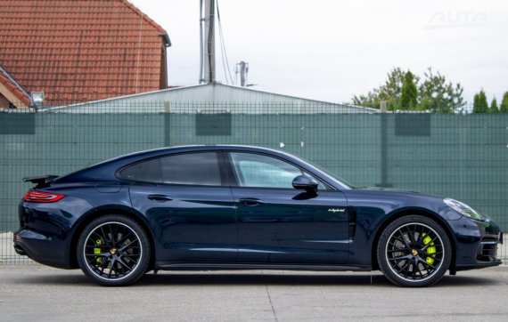 Porsche Panamera 4 E-Hybrid 4x4 A/T 2019 modrá