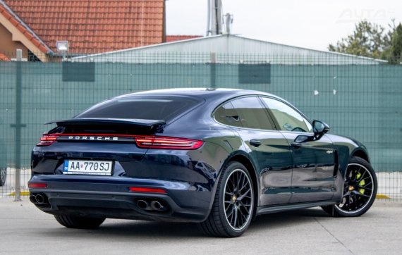 Porsche Panamera 4 E-Hybrid 4x4 A/T 2019 modrá