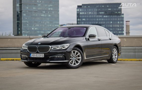 BMW Rad 7 730d xDrive A/T, 195kW, A8 / SOFT CLOSE / NEZÁVISLÉ KÚRENIE / 2016 - hlavní pohled