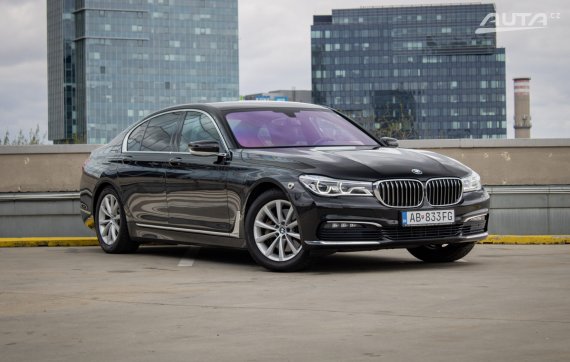 BMW Rad 7 730d xDrive A/T, 195kW, A8 / SOFT CLOSE / NEZÁVISLÉ KÚRENIE / 2016 černá