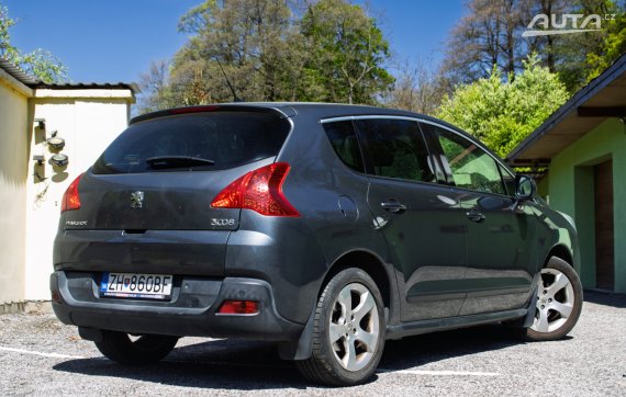 Peugeot 3008 1.6e VTi 88kW MT5 / NA SPLÁTKY / NA PROTIÚČET 2010 šedá