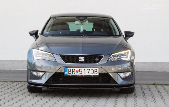 Seat Leon 1.8 TSI Ecomotive FR DSG / NA SPLÁTKY / NA PROTIÚČET 2013 šedá