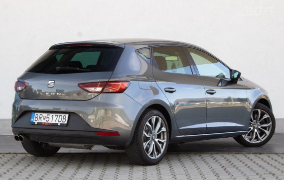 Seat Leon 1.8 TSI Ecomotive FR DSG / NA SPLÁTKY / NA PROTIÚČET 2013 šedá