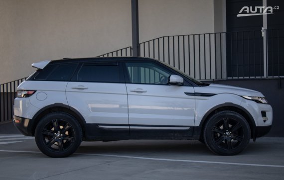Land Rover Range Rover Evoque 2.2 TD4 AT/6 110kW / AJ NA SPLÁTKY / PROTIÚČET 2012 bílá