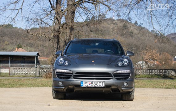 Porsche Cayenne S 4,2 V8 281 kW / MOŽNÝ PROTIÚČET / AJ NA SPLÁTKY 2013 šedá