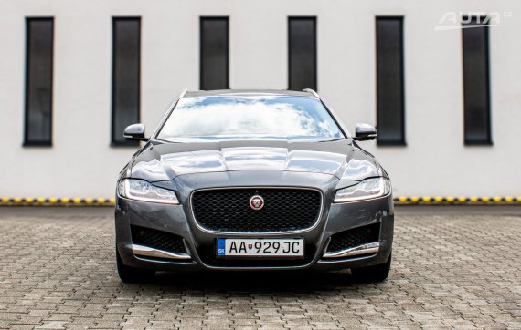 Jaguar XF Sportbrake 2.0D I4 240k R-Sport AWD Auto.  FINANCOVANIE/PROTIÚČET 2018 šedá