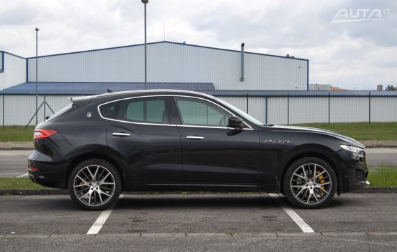 Maserati Levante S, 316kW, A8 2017 černá