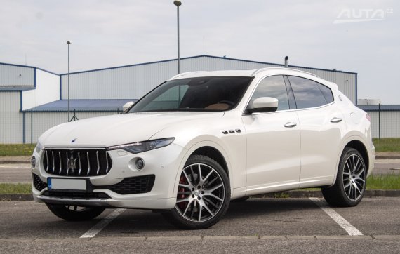 Maserati Levante S, 316kW, A8 2016 - hlavní pohled