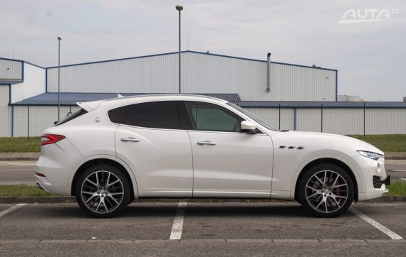 Maserati Levante S, 316kW, A8 2016 bílá