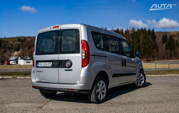 Fiat Dobló 1.6 MTJ 105k      FINANCOVANIE/PROTIÚČET 2022 šedá