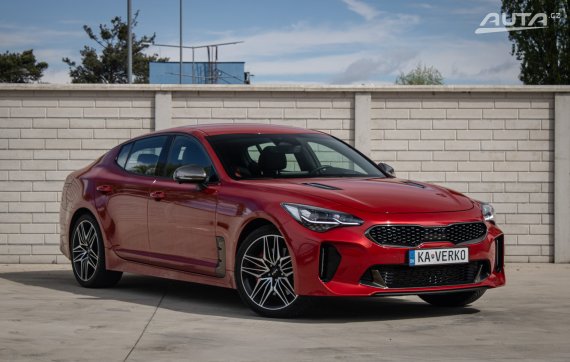 Kia Stinger GT 3.3 T-GDi 269kW AT8 / AJ NA SPLÁTKY / PROTIÚČET 2024 červená