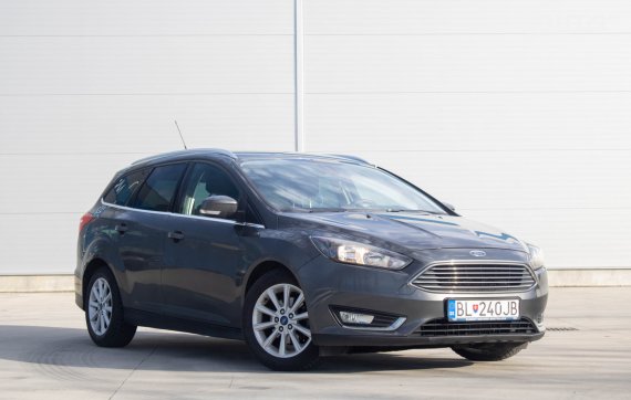 Ford Focus Kombi 1.0 EcoBoost 92kW 2015 / AJ NA SPLÁTKY / PROTIÚČET / 2015 šedá
