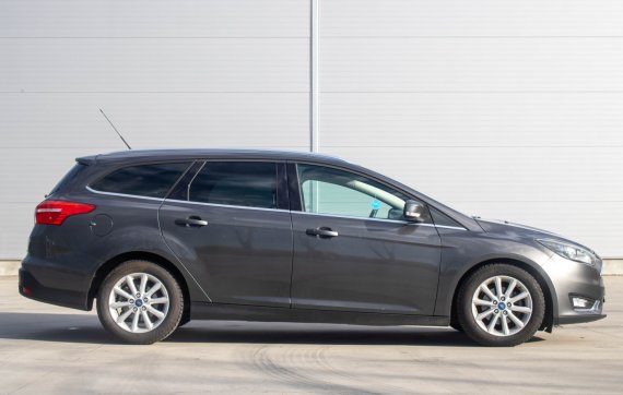 Ford Focus Kombi 1.0 EcoBoost 92kW 2015 / AJ NA SPLÁTKY / PROTIÚČET / 2015 šedá