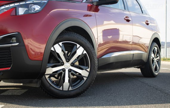 Peugeot 3008 GT line A/T / PO ROZVODOCH  / 2018 červená