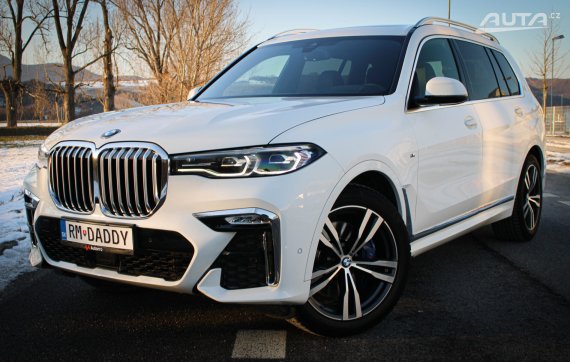 BMW X7 30d xDrive 2019 bílá