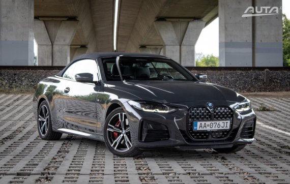BMW Rad 4 Cabrio M440i mHEV xDrive A/T 2023 šedá