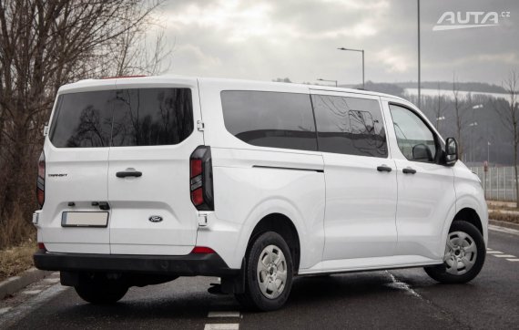 Ford Transit Custom 2.0 8 MIEST / 1.M / 2024 bílá