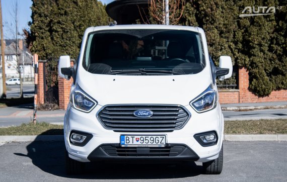 Ford Tourneo Custom 125kW (2022) / AJ NA SPLÁTKY / PROTIÚČET / 2022 bílá