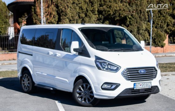 Ford Tourneo Custom 125kW (2022) / AJ NA SPLÁTKY / PROTIÚČET / 2022 bílá