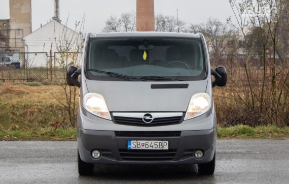 Opel Vivaro 2.0 CDTI / 84kW / M6 / AJ NA SPLÁTKY / PROTIÚČET 2014 šedá