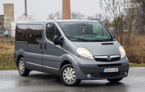 Opel Vivaro 2.0 CDTI / 84kW / M6 / AJ NA SPLÁTKY / PROTIÚČET 2014 šedá