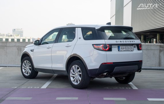 Land Rover Discovery Sport 2.0D D150  AWD A/T 2020 bílá