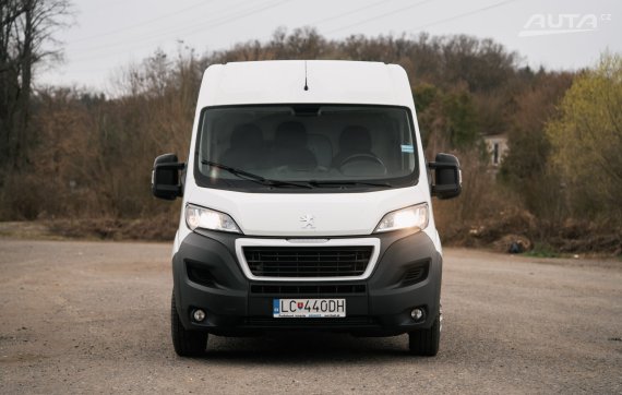 Peugeot Boxer BlueHDi 165 Business L2H2 2019 bílá