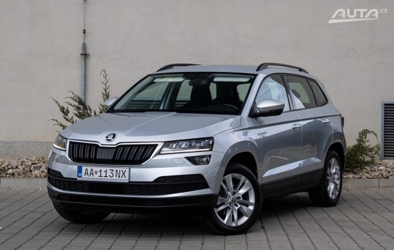Škoda Karoq 2.0TDi DSG / AJ NA SPLÁTKY / PROTIHODNOTA / 2021 - hlavní pohled