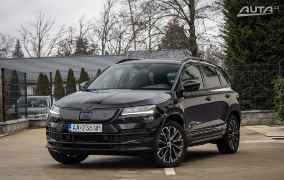Škoda Karoq 2.0 TDI Sportline DSG 4x4 110kW / AJ NA SPLÁTKY / PROTIÚČET 2020 - hlavní pohled