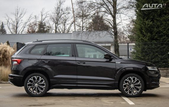 Škoda Karoq 2.0 TDI Sportline DSG 4x4 110kW / AJ NA SPLÁTKY / PROTIÚČET 2020 černá