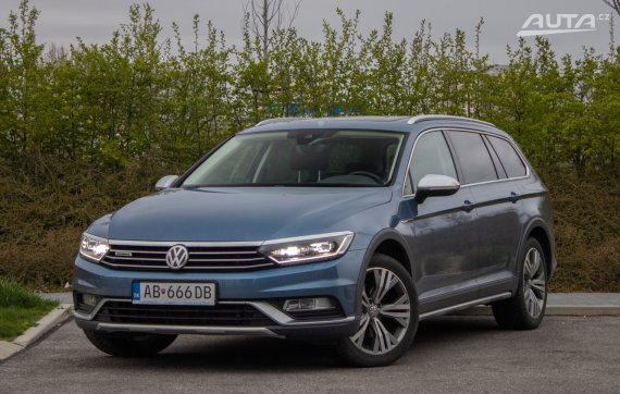 Volkswagen Passat Alltrack 2.0 TDI BMT 4MOTION DSG Business / AJ NA SPLÁTKY / PROTIÚČET / 2017 - hlavní pohled