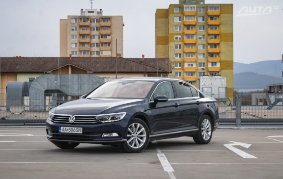 Volkswagen Passat 2.0 TDI 190k BMT Highline DSG, 140kW, A6, 4d /AJ NA SPLÁTKY / PROTIÚČET / 2017 - hlavní pohled