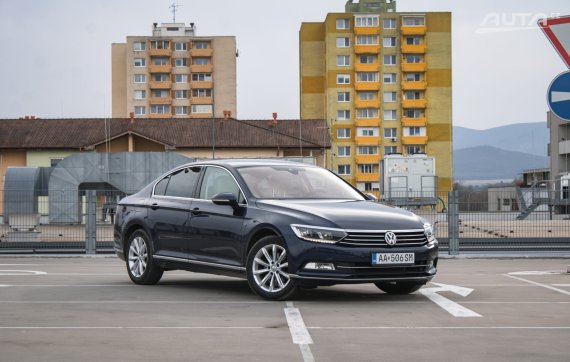Volkswagen Passat 2.0 TDI 190k BMT Highline DSG, 140kW, A6, 4d /AJ NA SPLÁTKY / PROTIÚČET / 2017 modrá