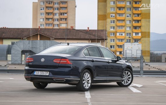 Volkswagen Passat 2.0 TDI 190k BMT Highline DSG, 140kW, A6, 4d /AJ NA SPLÁTKY / PROTIÚČET / 2017 modrá
