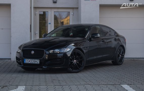 Jaguar XE 2.0 I4D R-SPORT AWD / DPH / AJ NA SPLÁTKY / PROTIÚČET 2019 - hlavní pohled