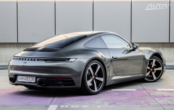 Porsche 911 Carrera 4S, 331 kW, 8-st. automat, 2021 2021 zelená