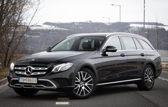 Mercedes-Benz E trieda All-Terrain 220d 4MATIC A/T 2019 - hlavní pohled