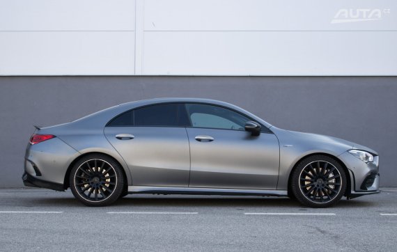 Mercedes-Benz CLA Kupé AMG 35 4MATIC 225kW A/7 MOŽNÁ ZÁRUKA / AJ NA SPLÁTKY / NA PROTIÚČET 2019 šedá