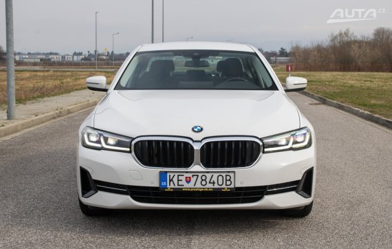 BMW Rad 5 520D mHEV Xdrive / AJ NA SPLÁTKY- PROTIHODNOTA / 2022 bílá