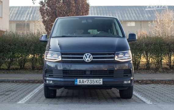 Volkswagen T6 Caravelle 2.0 BiTDI Comfortline DSG 2017 modrá