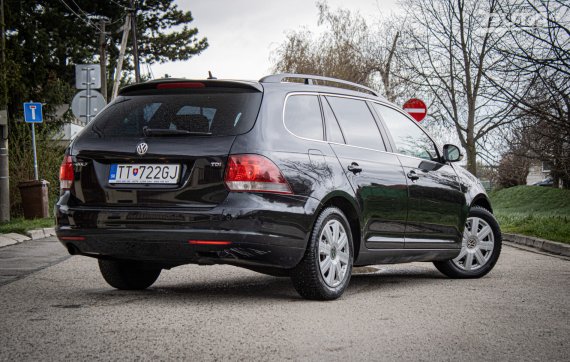 Volkswagen Golf Variant 1.6 TDI, 77kW, M5, 5d / AJ NA SPLÁTKY / PROTIHODNOTA / 2012 černá