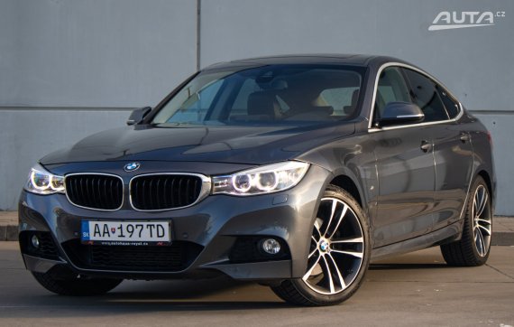 BMW Rad 3 330d xDrive M Sport A/T / AJ NA SPLÁTKY / PROTIÚČET 2015 - hlavní pohled