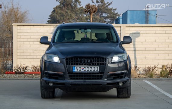 Audi Q7 4.2 FSI quattro tiptronic AJ NA SPLÁTKY / PROTIÚČET 2006 černá