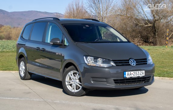 Volkswagen Sharan 2.0TDI / AJ NA SPLÁTKY - PROTIHODNOTA / 2015 šedá