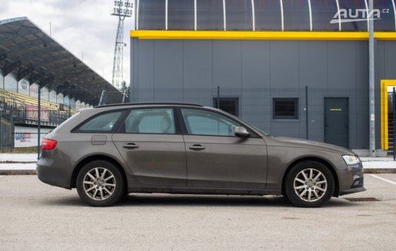 Audi A4 Avant 2.0 TDI multitronic / AJ NA SPLÁTKY / PROTIÚČET / 2015 hnědá