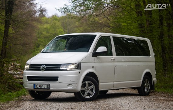 Volkswagen Caravelle 2013 - hlavní pohled
